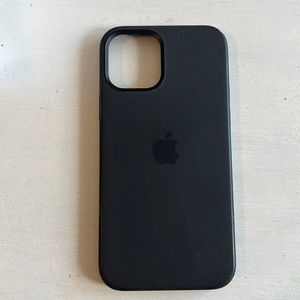 IPhone 12/12 pro Apple MagSafe Black Silicone Case